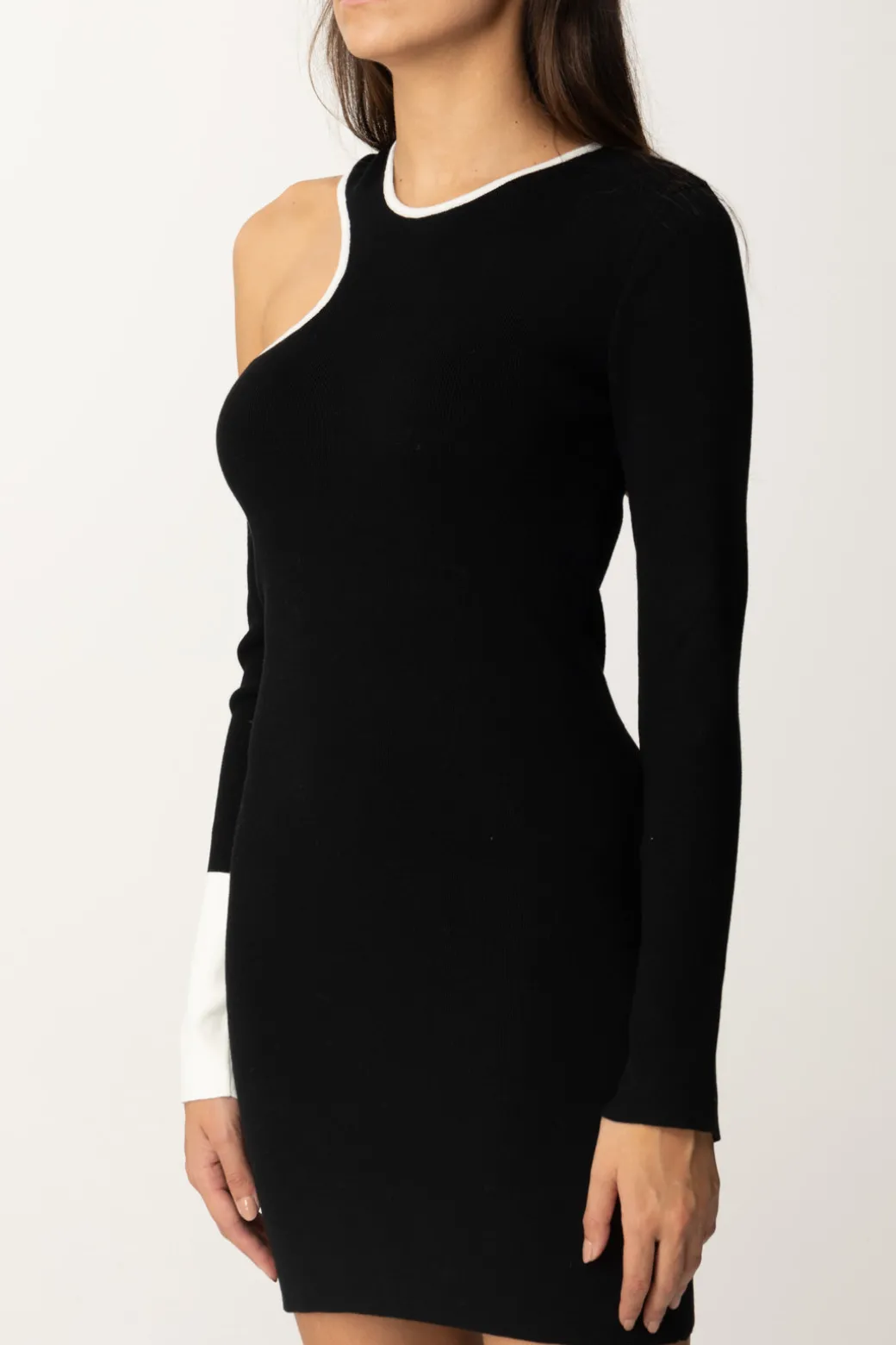Donna Akep Abito con Cut-out e Dettagli a Contrasto