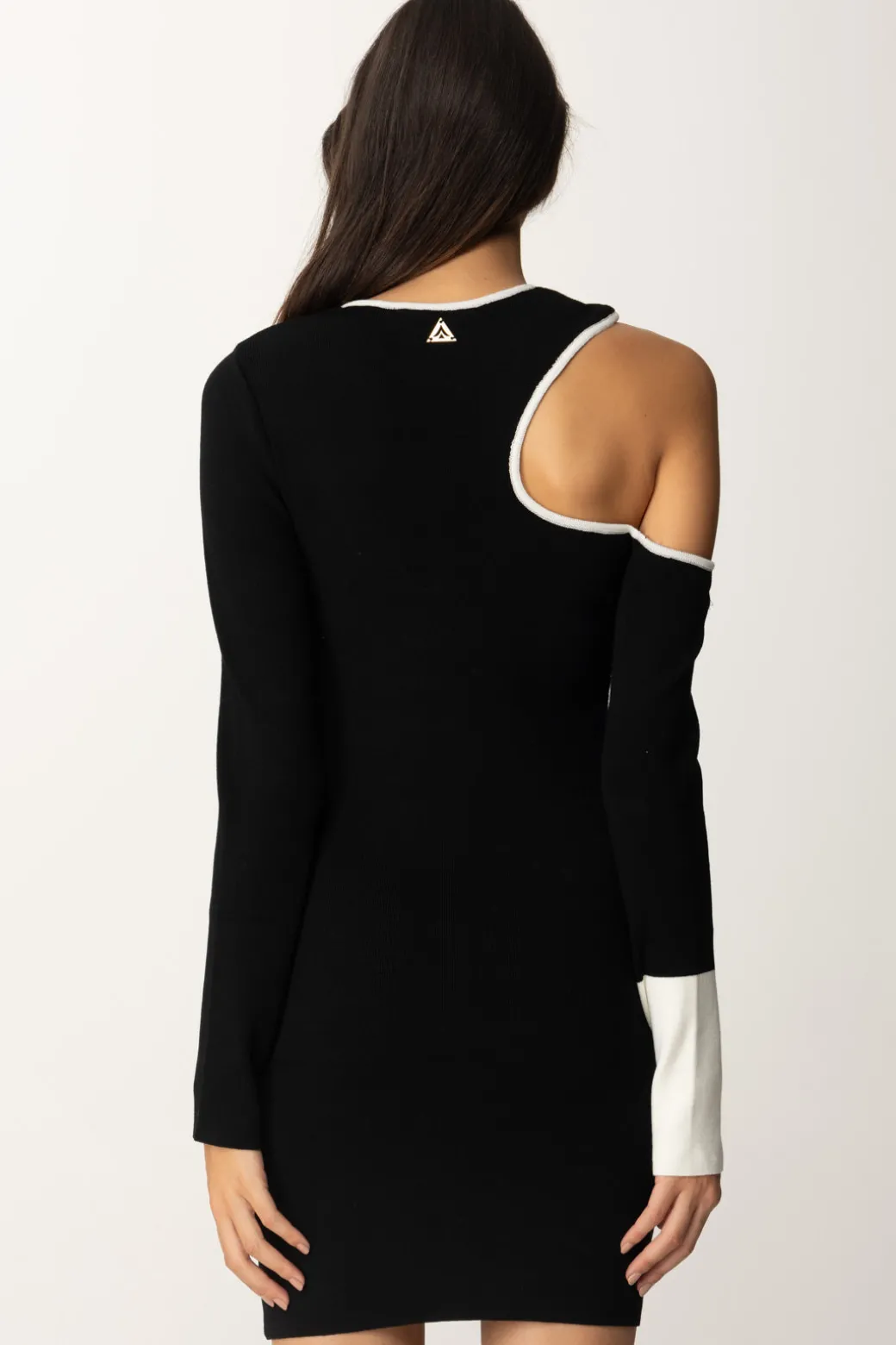 Donna Akep Abito con Cut-out e Dettagli a Contrasto