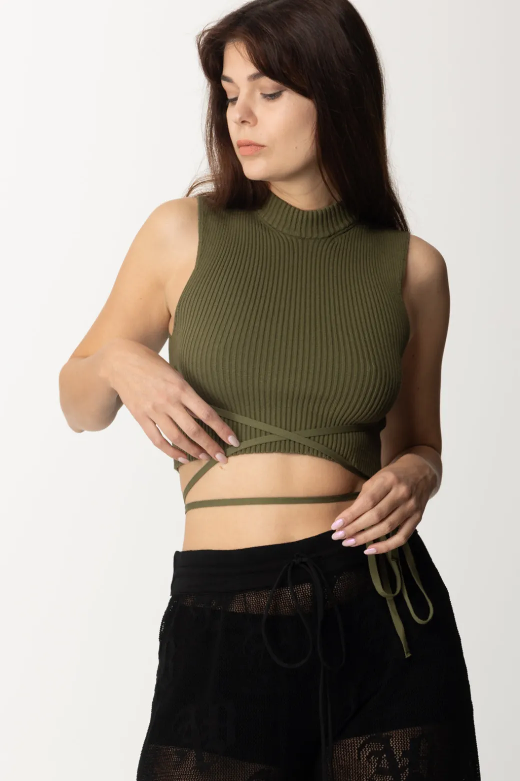Donna Aniye By Top Crop con Criss-cross Jenna