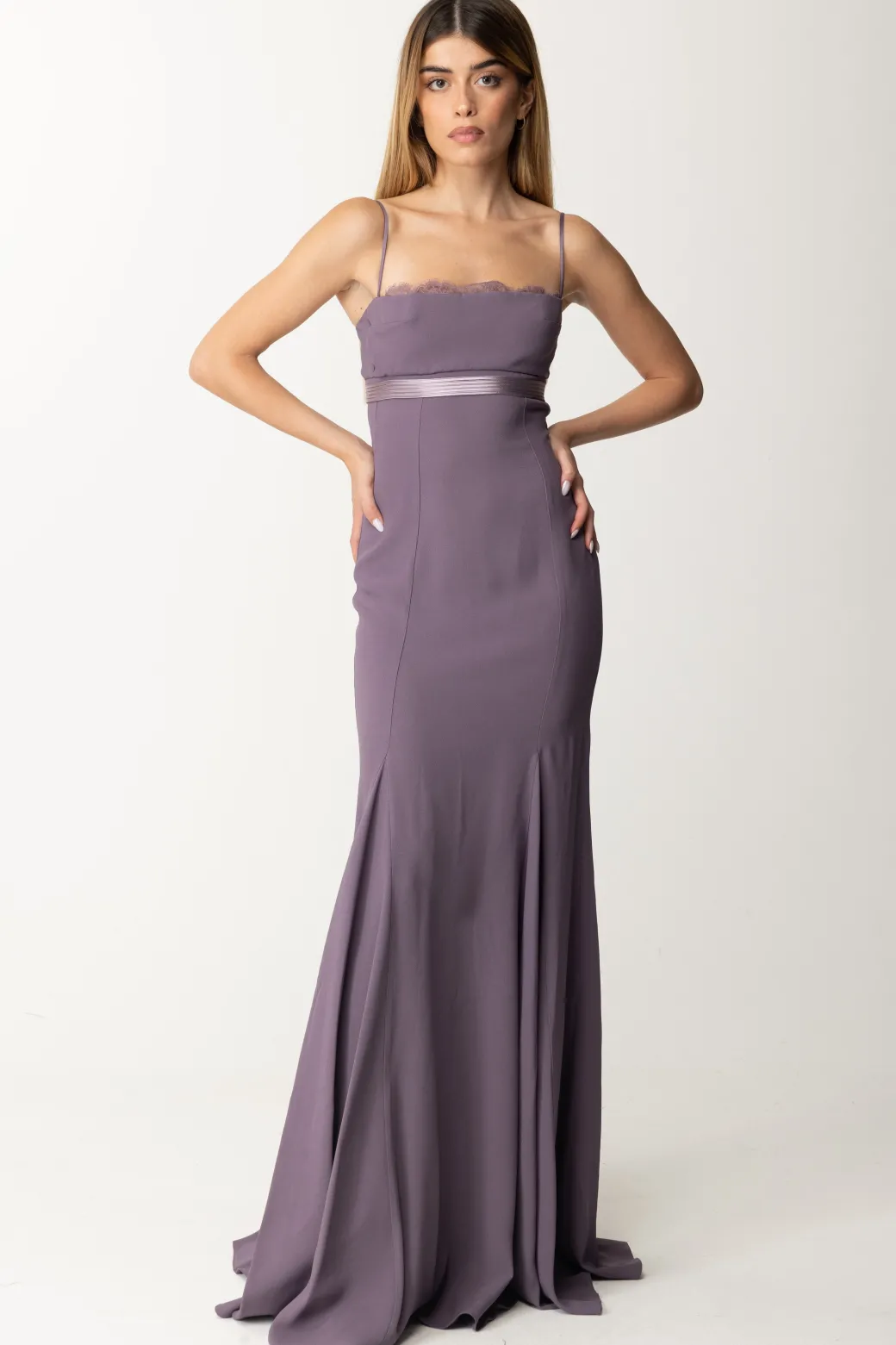 Donna Elisabetta Franchi Abito Red Carpet a Balconcino