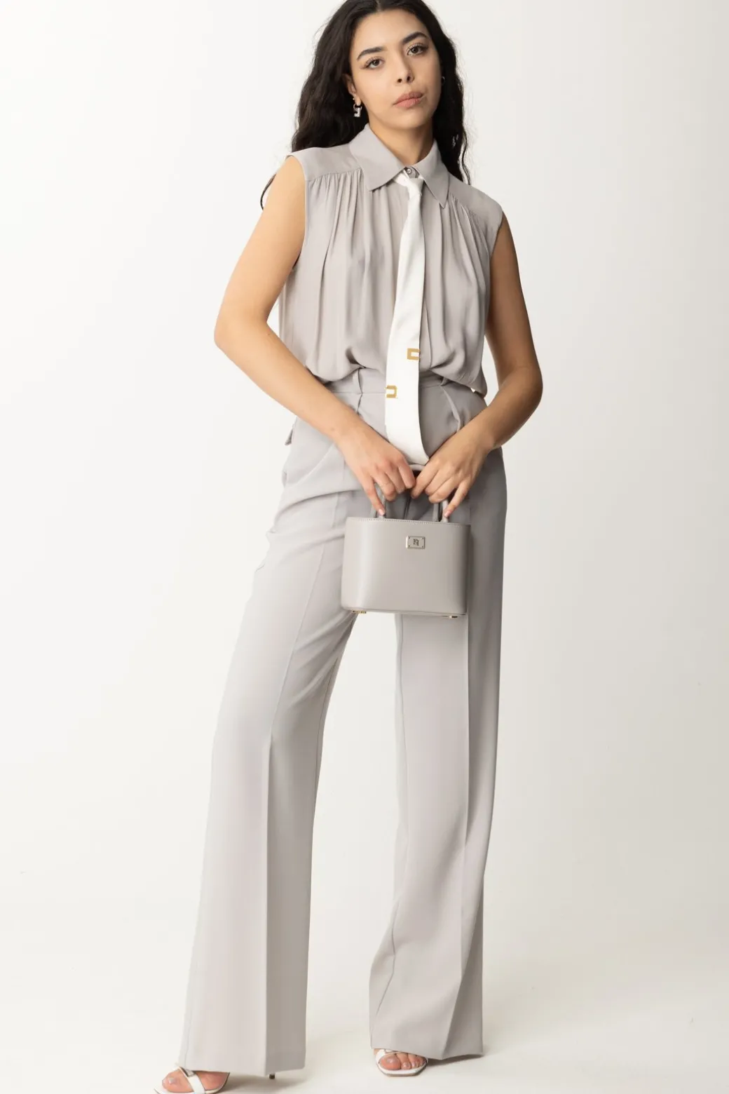 Donna Elisabetta Franchi Camicia Smanicata con Cravatta