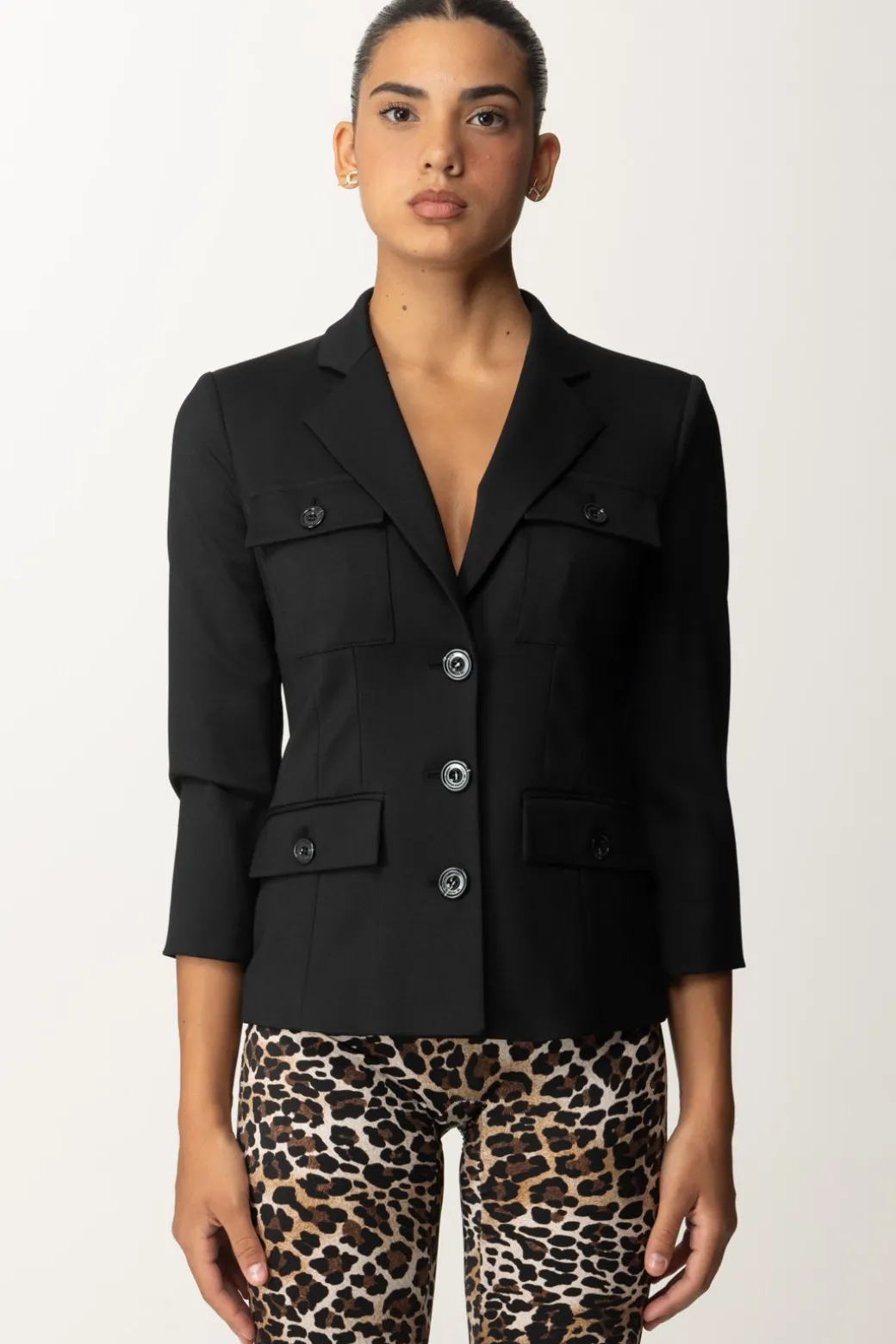 elisabetta_franchi_giacca_in_fresco_lana_con_maniche_a_nero_2.webp Donna Elisabetta Franchi Giacca In Fresco Lana con Maniche a 3/4