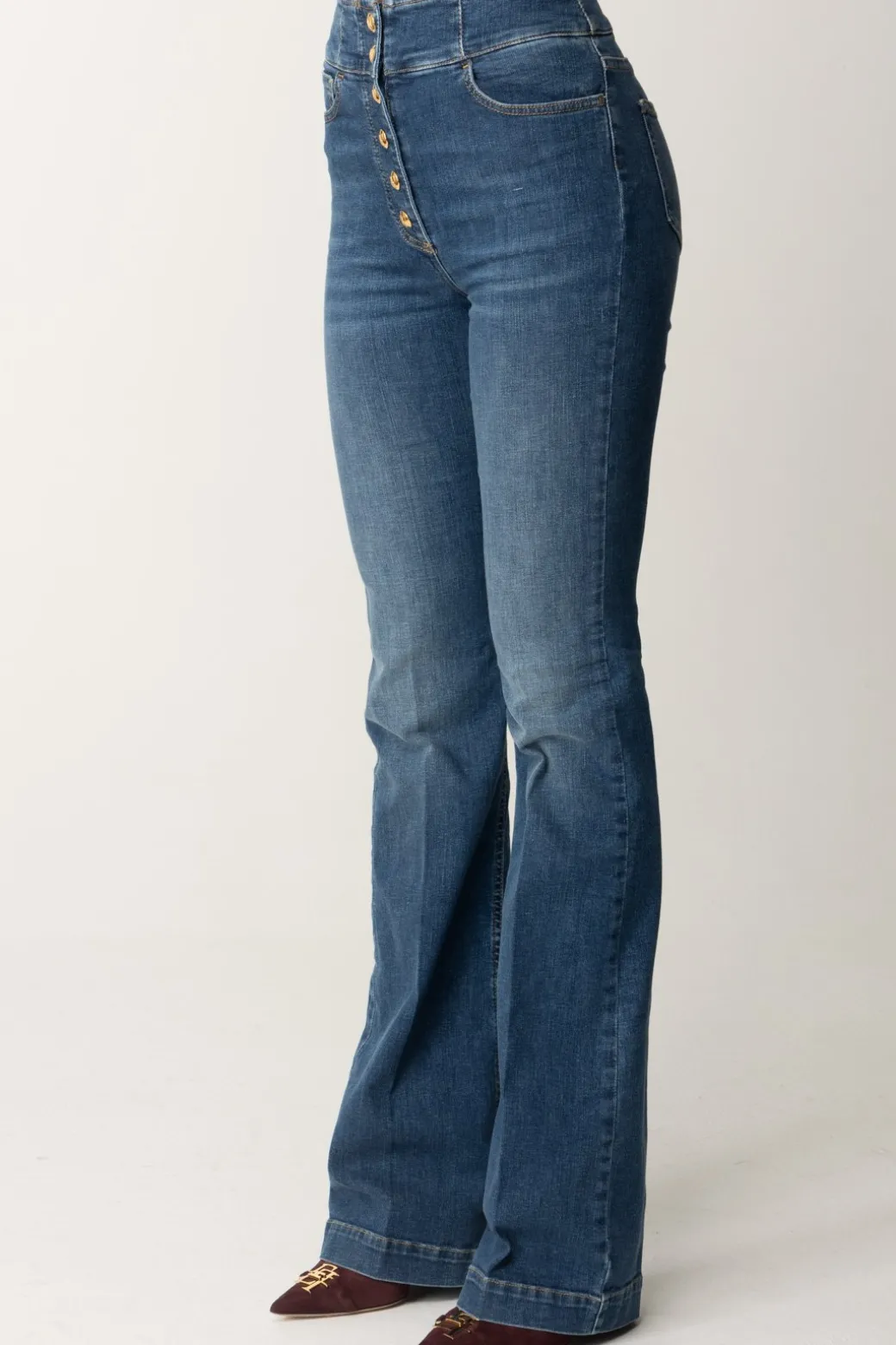 elisabetta_franchi_jeans_a_zampa_con_bottoniera_centraleblue_denim_3.webp Donna Elisabetta Franchi Jeans a Zampa con Bottoniera Centrale