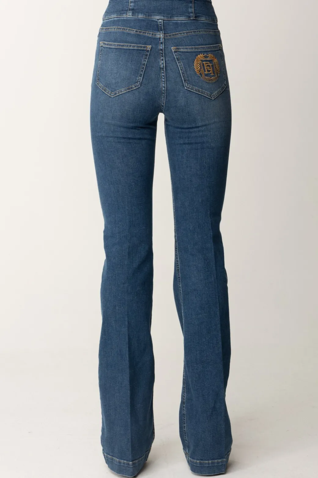 elisabetta_franchi_jeans_a_zampa_con_bottoniera_centraleblue_denim_5.webp Donna Elisabetta Franchi Jeans a Zampa con Bottoniera Centrale