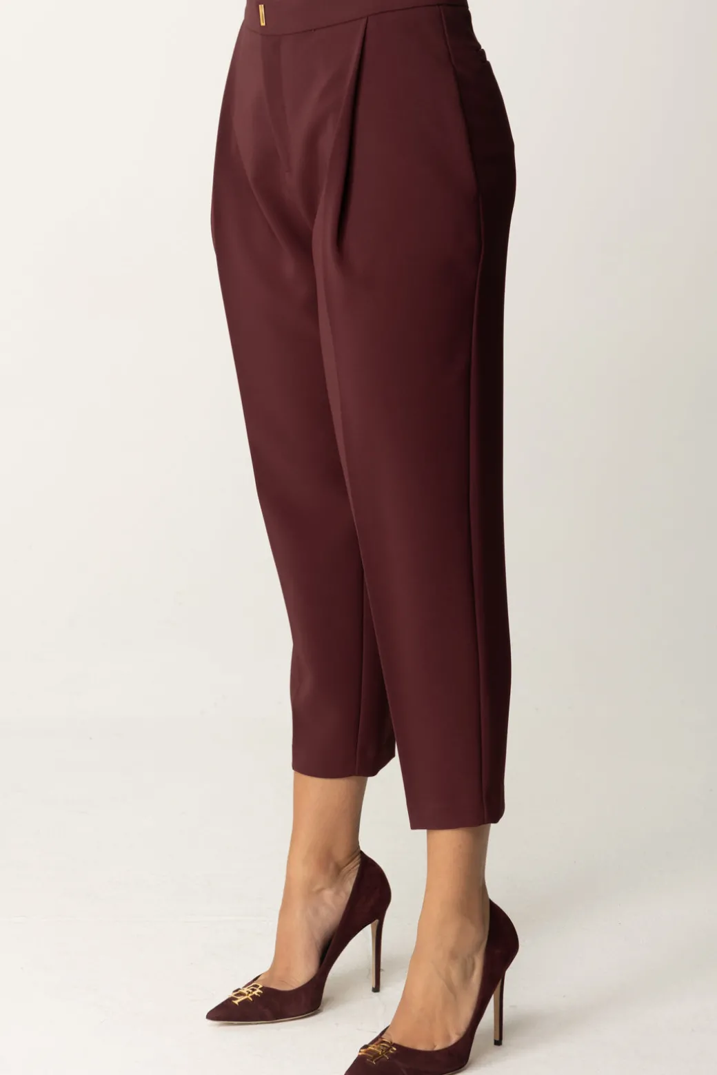 elisabetta_franchi_pantaloni_crop_con_pincesrouge_noir_3.webp Donna Elisabetta Franchi Pantaloni Crop con Pinces