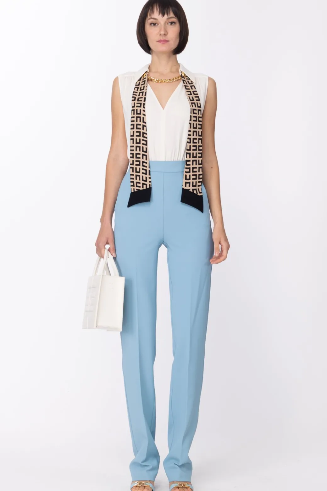 Donna Elisabetta Franchi Tuta Lunga con Foulard e Catena