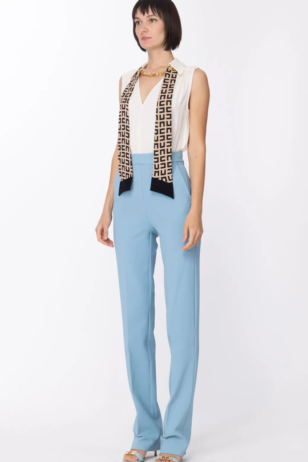 Donna Elisabetta Franchi Tuta Lunga con Foulard e Catena