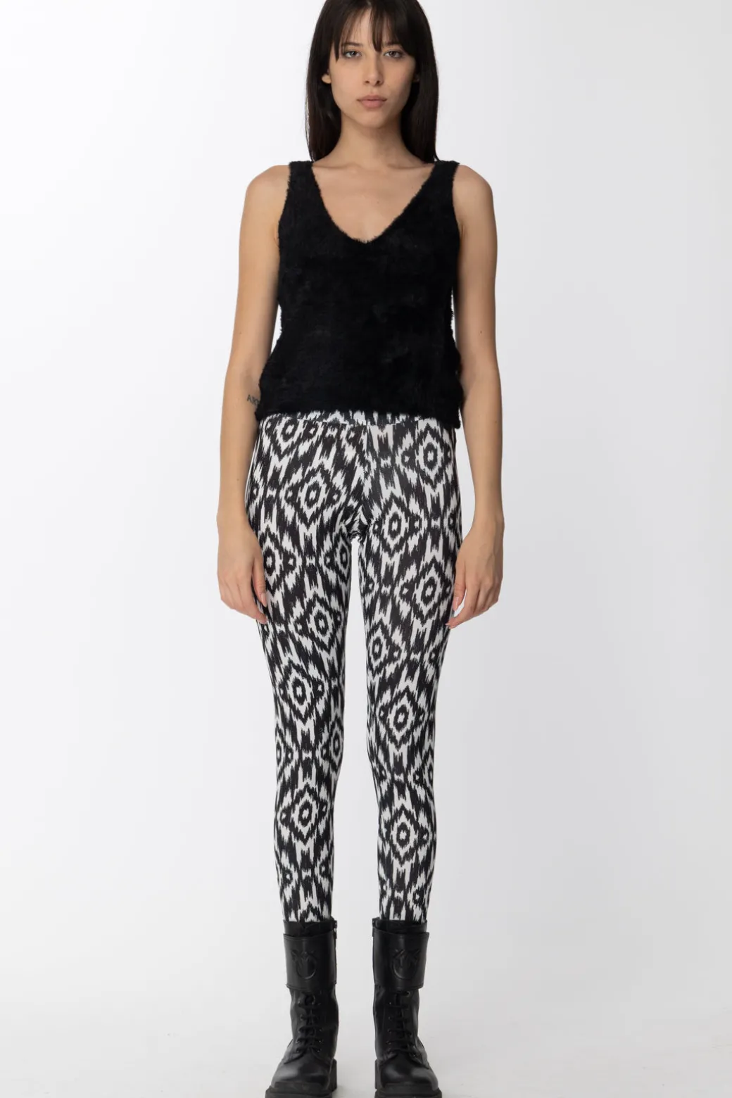 Donna Gaëlle Paris Crop Top Fluffy con Scollo a V