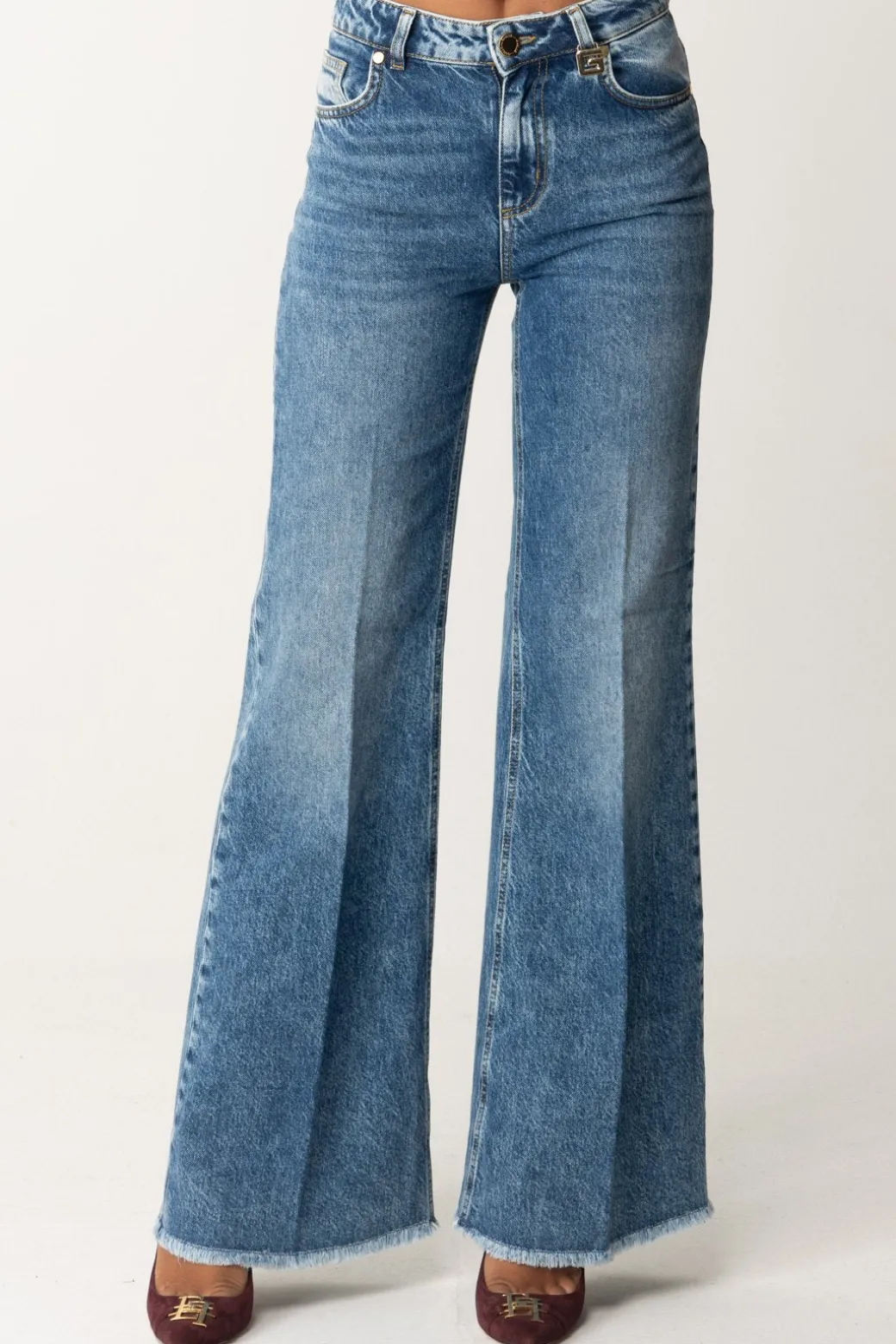Donna Gaëlle Paris Jeans a Zampa con Effetto Vintage