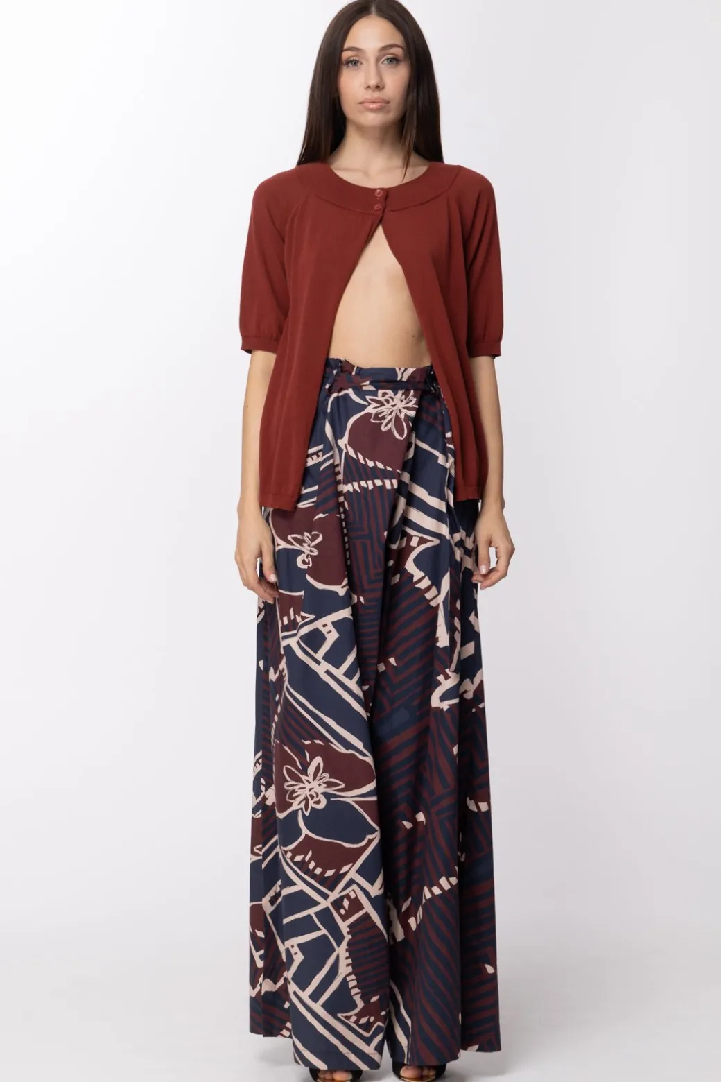 Donna Manila Grace Pantalone a Fantasia Geometrica con Fusciacca