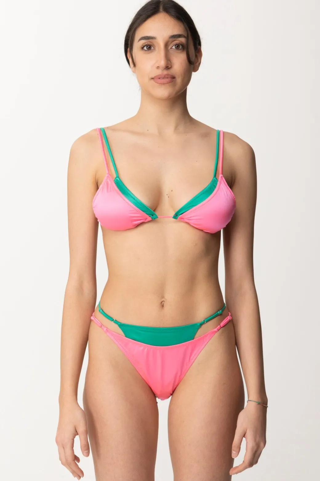 Donna Me Fui Bikini a Triangolo con Sovrapposizioni
