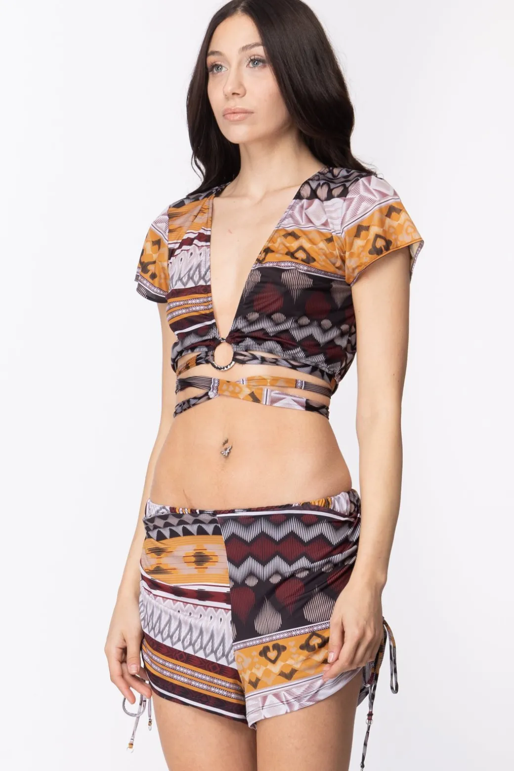Donna Me Fui Crop Top con Fusciacca