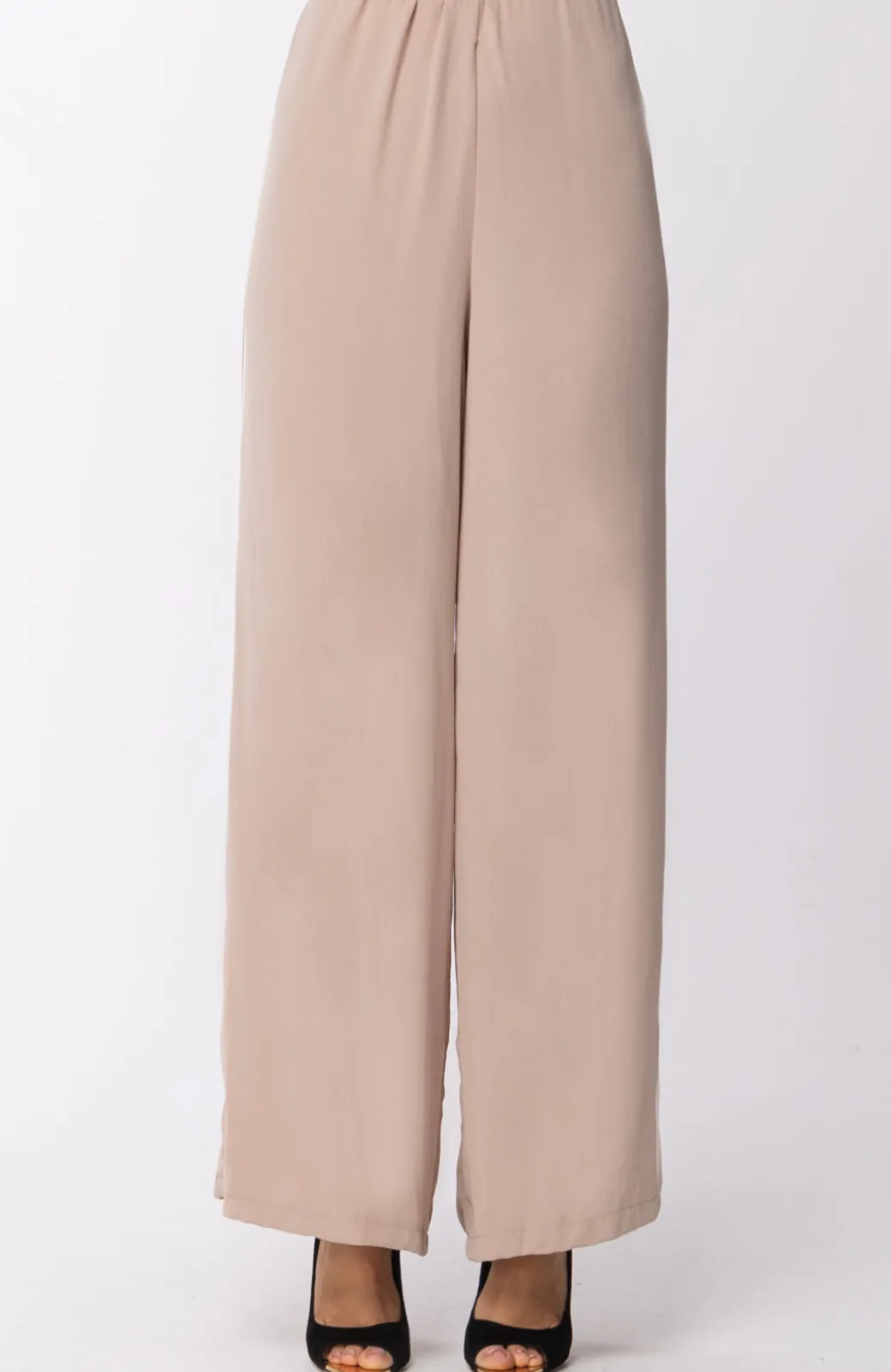 Donna Motel Pantalone a Palazzo Piiping Laterale