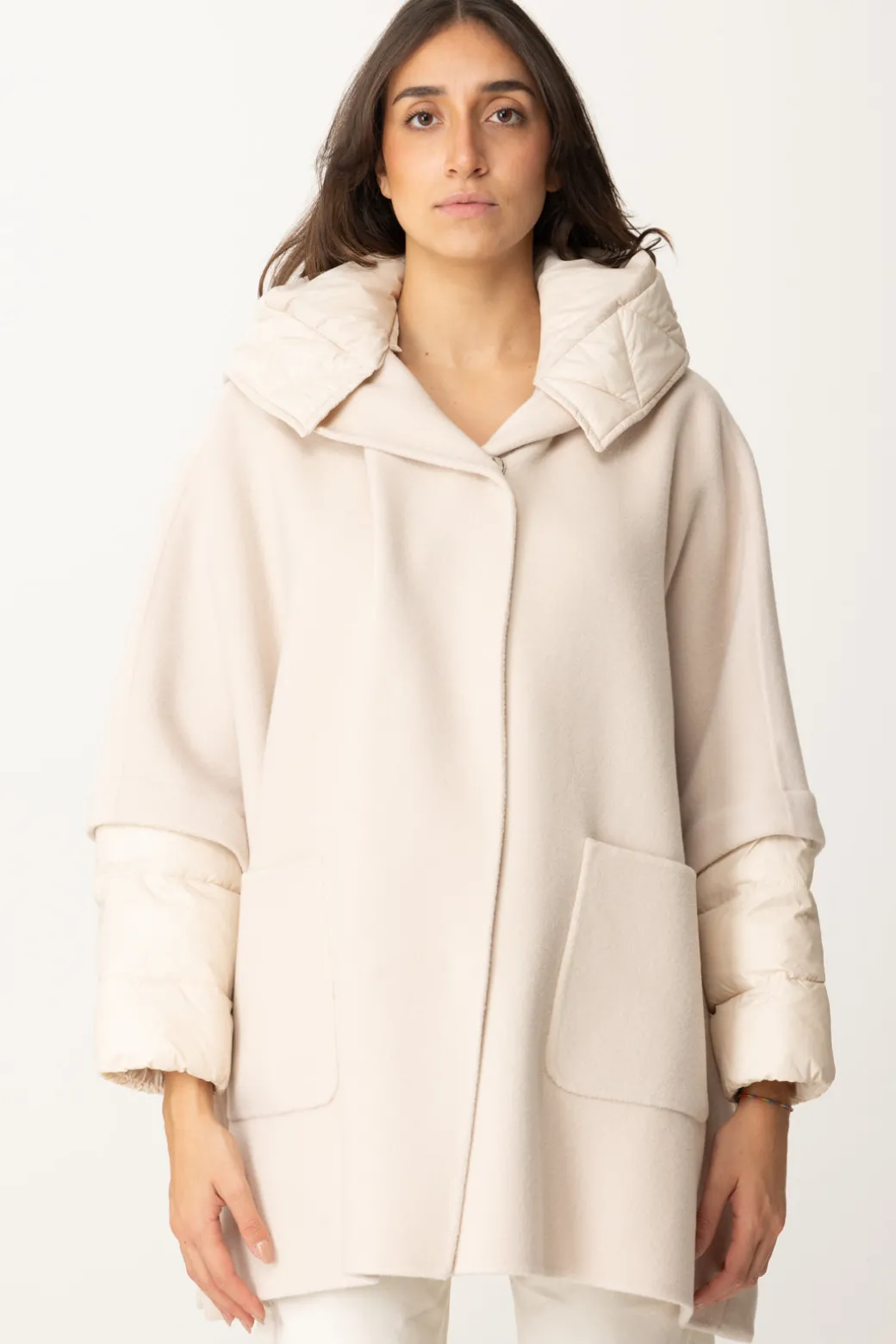 Donna Pinko Cappotto Poncho Medaglia con Dettagli Zip