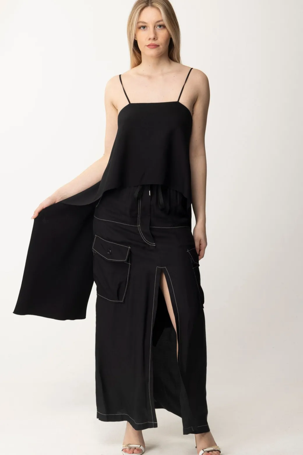 Donna Semicouture Top Allacciato Sul Retro Elaine