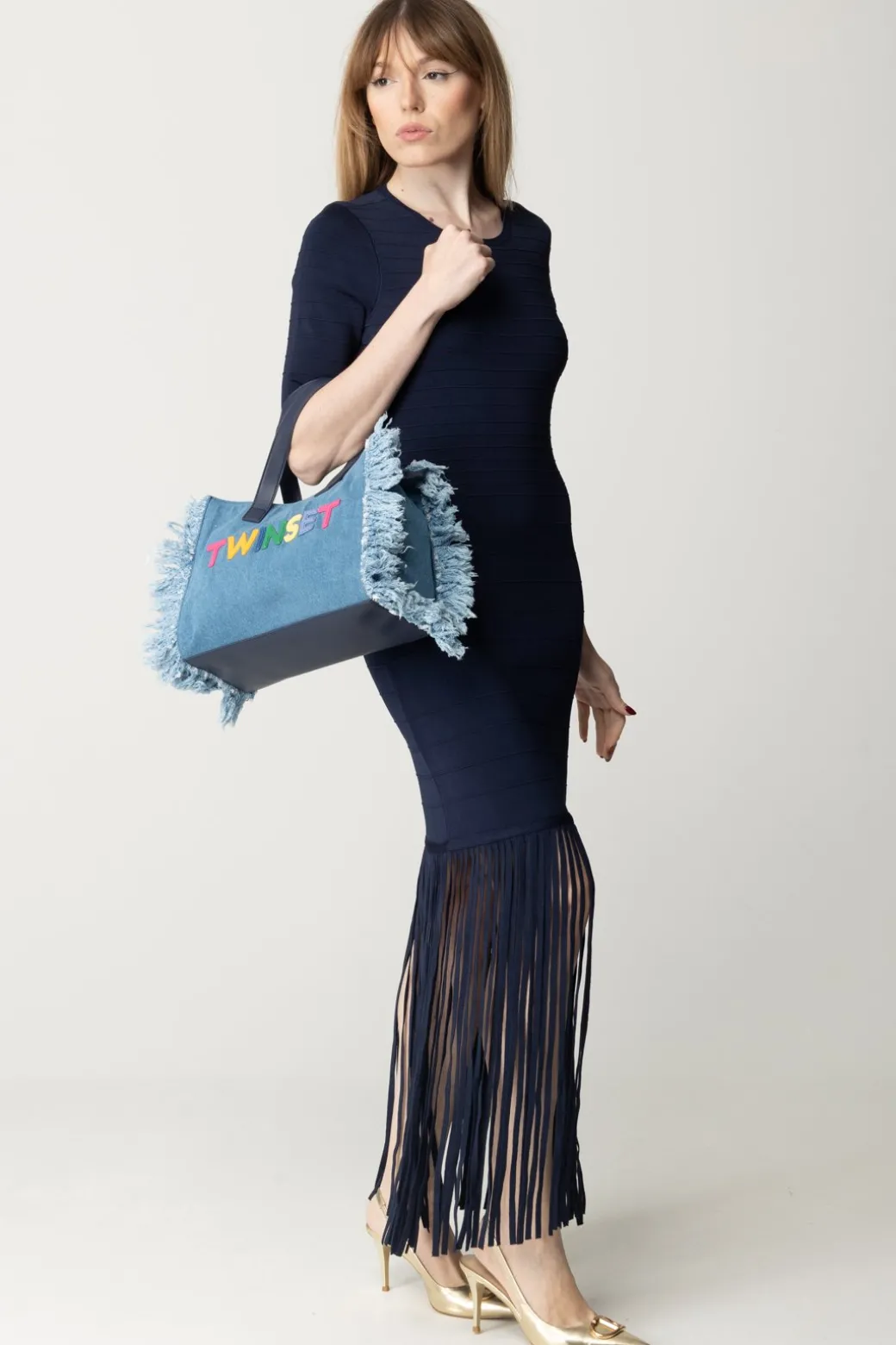 Donna Twin-set Abito In Maglia con Frange e Scollo Sul Retro