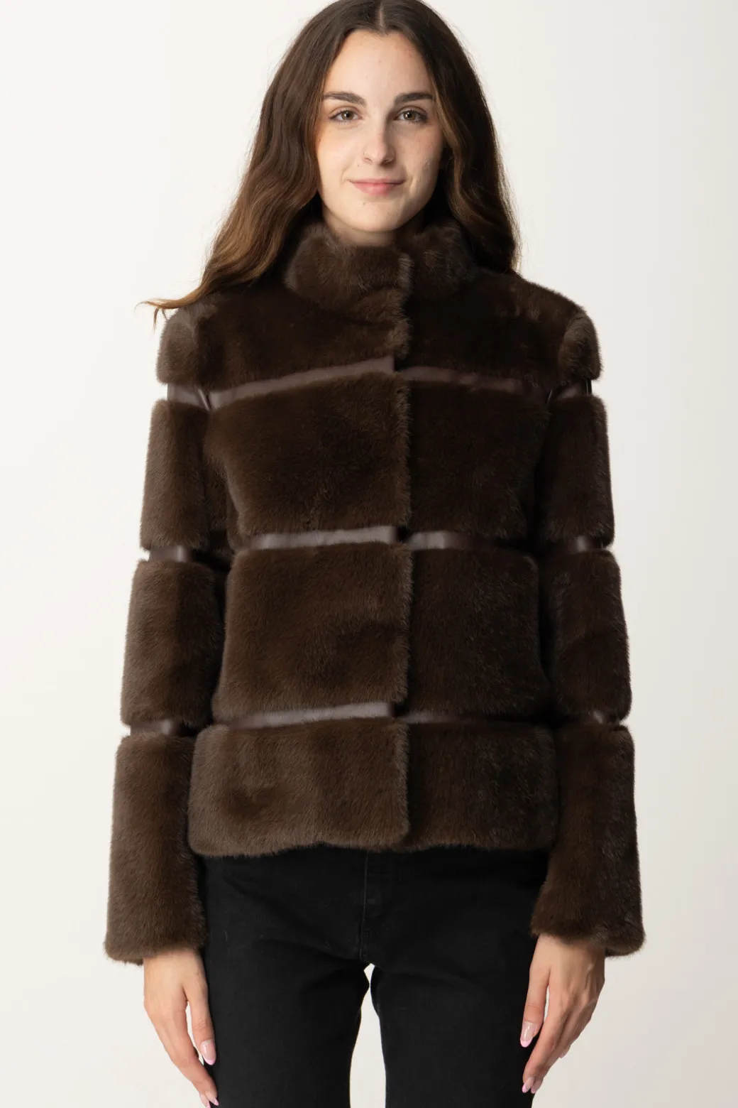 Donna Twin-set Cappotto Corto In Faux Fur con Intarsi