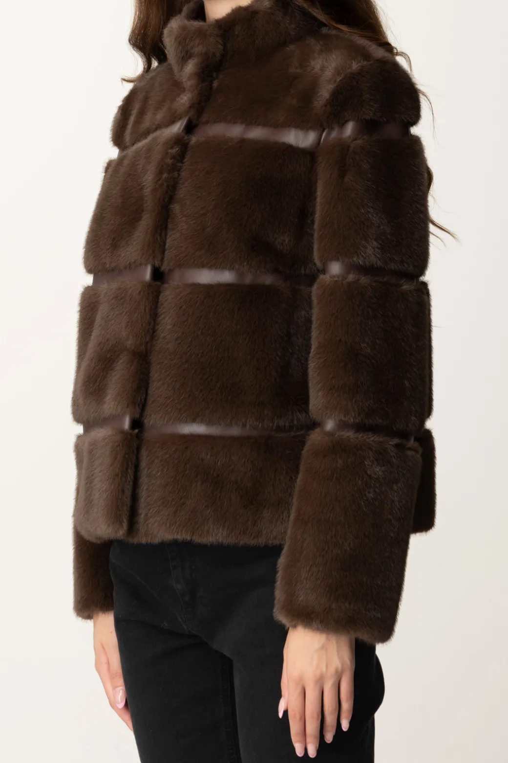 Donna Twin-set Cappotto Corto In Faux Fur con Intarsi