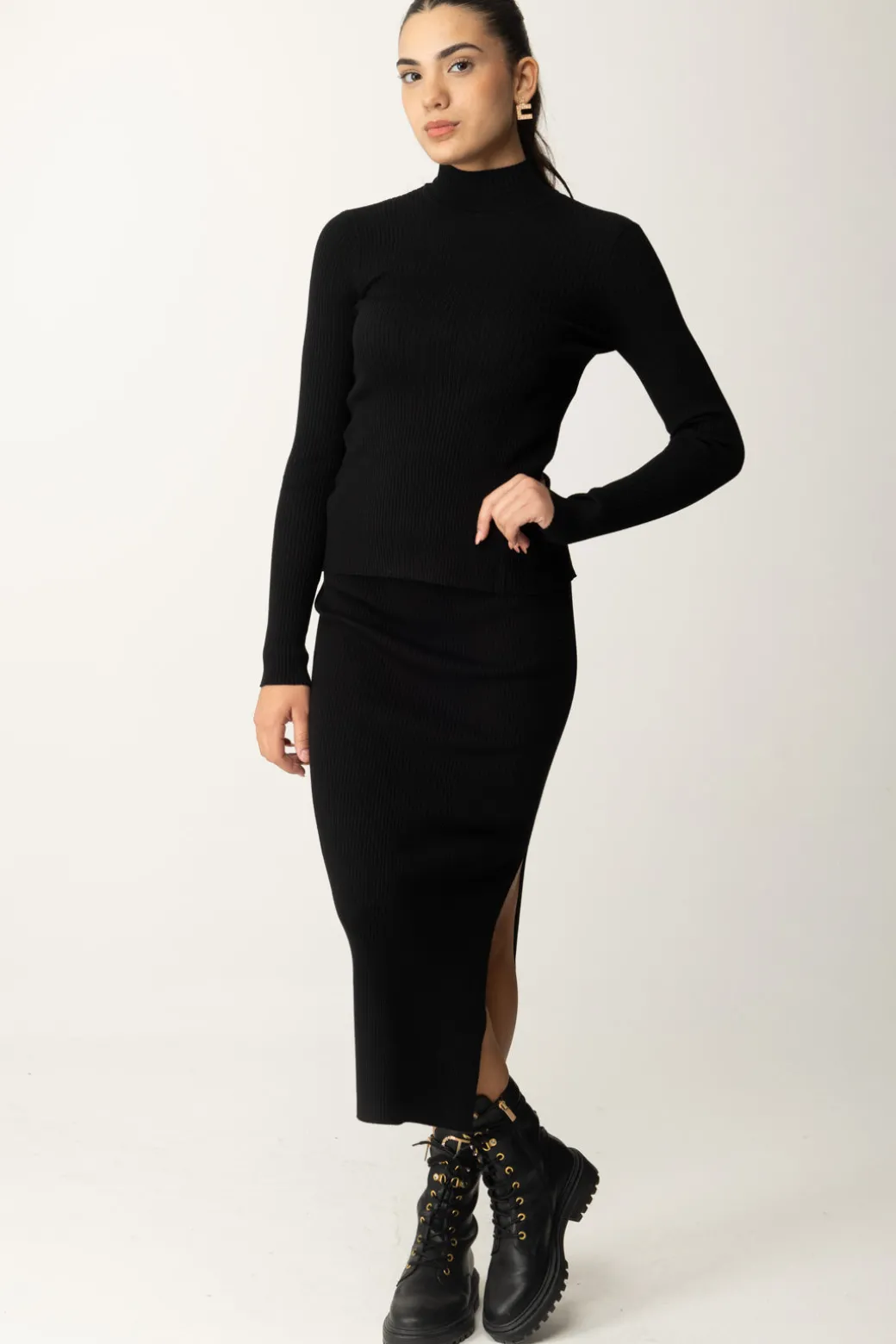 Donna Twin-set Maglia a Lupetto con Apertura Sul Retro