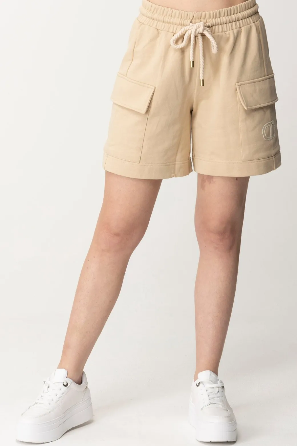 Donna Twin-set Shorts con Logo