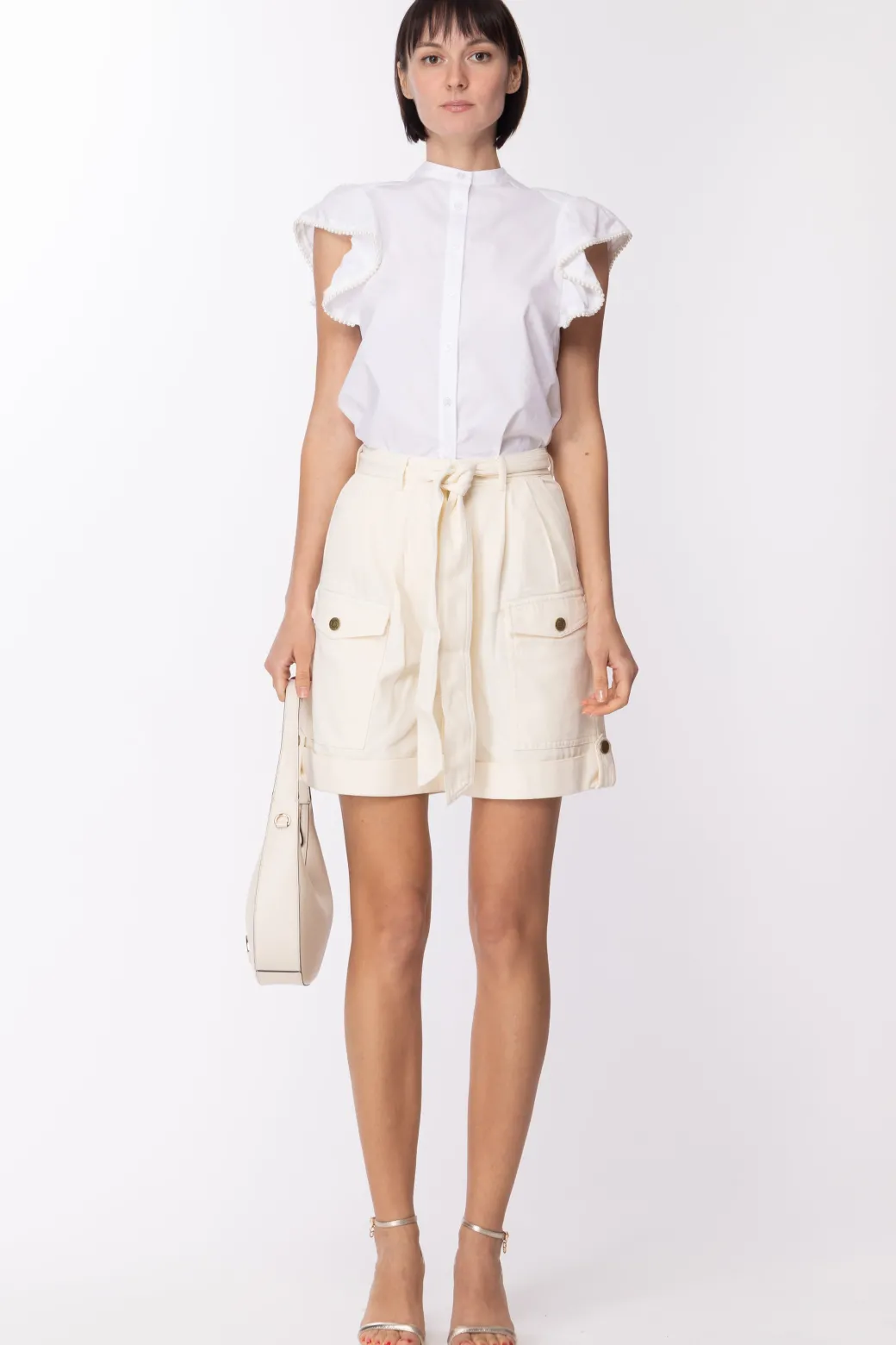 Donna Twin-set Shorts con Tasconi e Fusciacca