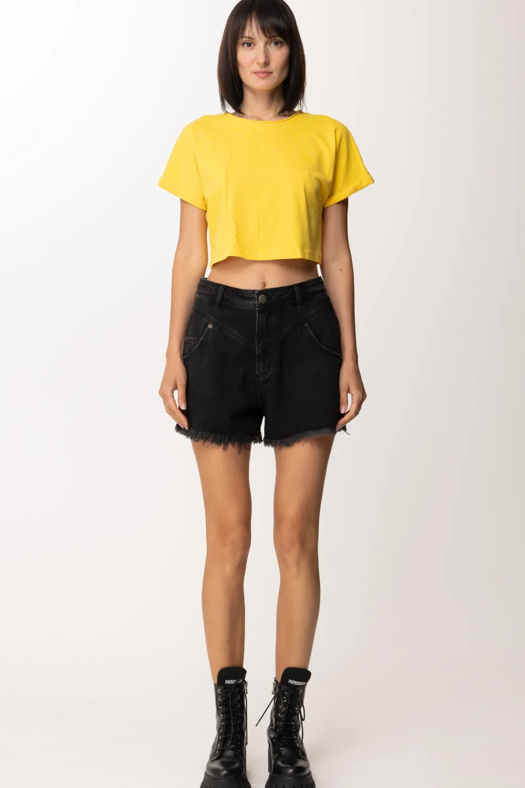 Donna Twin-set Shorts In Jeans con Taglio a Vivo